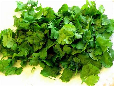 Cilantro sadrži vitamine A, B i C koji su korisni za mušku potenciju. 